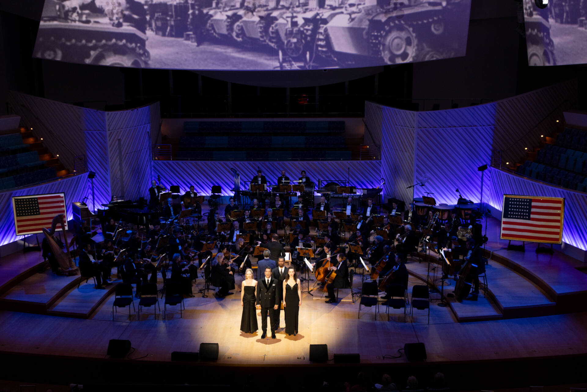 The Eyesofthe World 250510 307 X