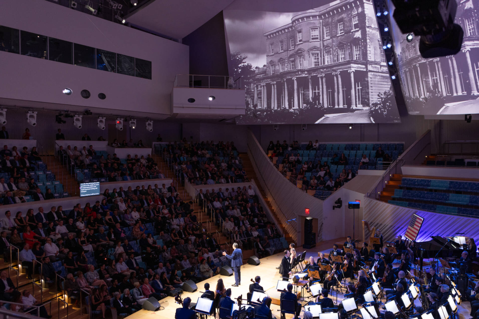 The Eyesofthe World 250510 338 X